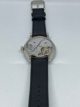 H. Moser & Cie - Venturer Big Date 18kt. White Gold Manual Wind Watch