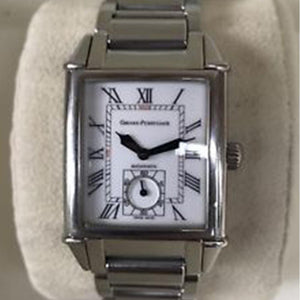 Girard-Perregaux - Stunning Legendary 1945 Model with Seconds Dial