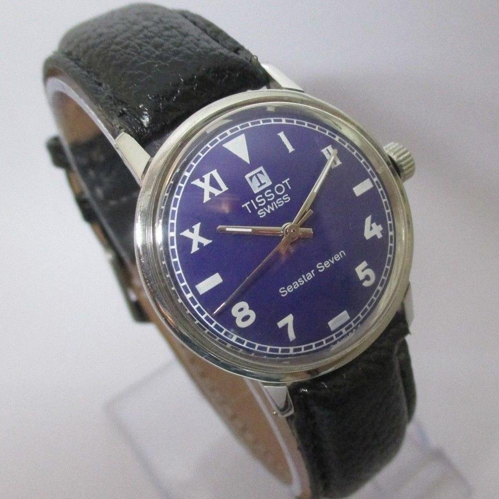 Tissot - Vintage Seastar Seven Watch with Stunning Blue Dial and 32mm Case - Circa 1980